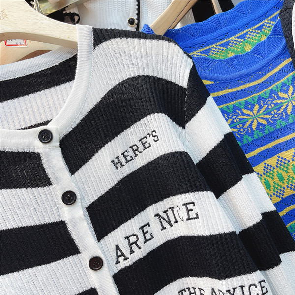 Casual γυναικεία ριγέ ζακέτα με κέντημα