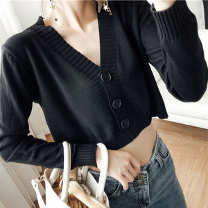 Naiste kardigan spits dekoltee ja nööpidega