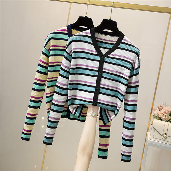 Pikkade varrukate ja nööpidega vabaaja vest naistele