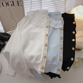 Ежедневна жилетка с копчета и обло деколте