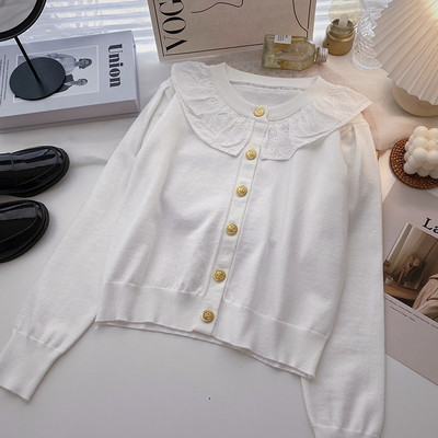 Ежедневна жилетка с копчета и обло деколте