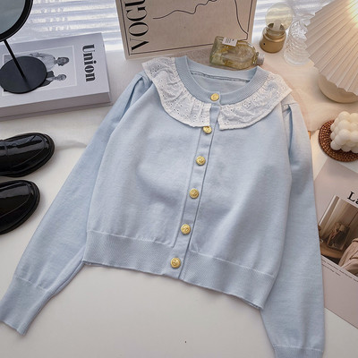 Ежедневна жилетка с копчета и обло деколте