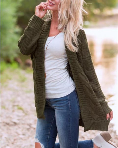 Χοντρή γυναικεία ζακέτα μεσαίου μήκους