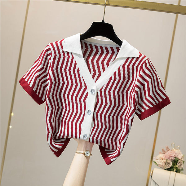 Naiste lühikeste varrukate ja metallnööpidega kardigan