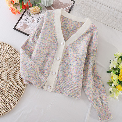 Vabaaja vest spitsikaela ja nööpidega