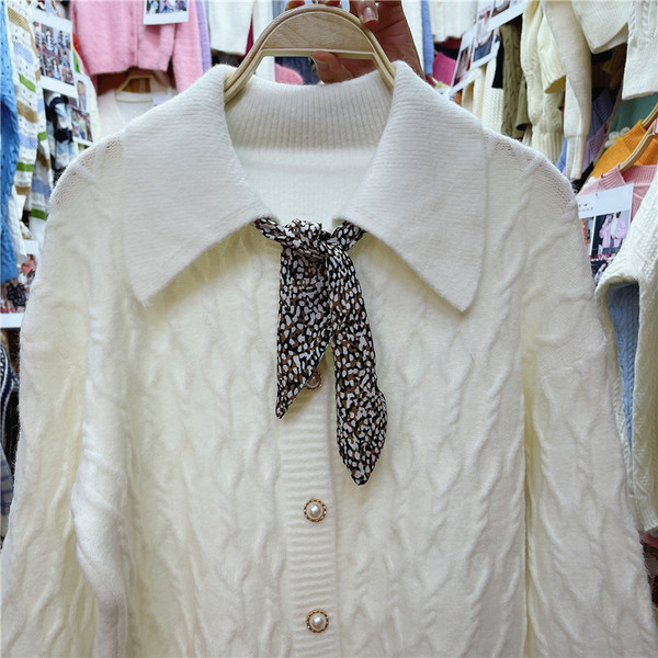 Uue mudeli kootud vest kolmes värvitoonis - retro stiilis