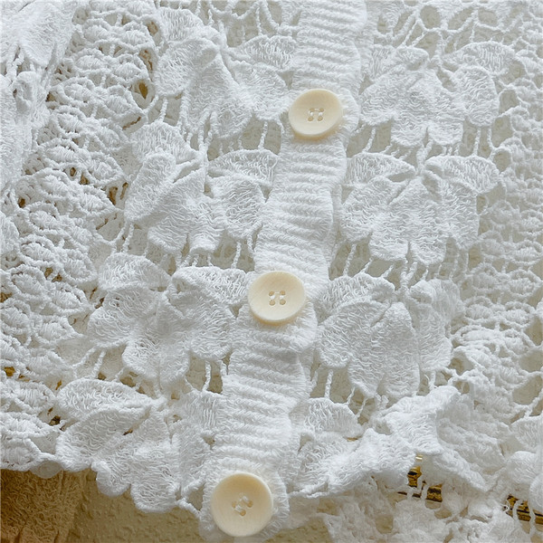 Kahes värvitoonis ruudu kaelusega uus mudel naiste pitskardigan