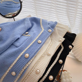 Naiste praegune vest nööpide ja taskutega