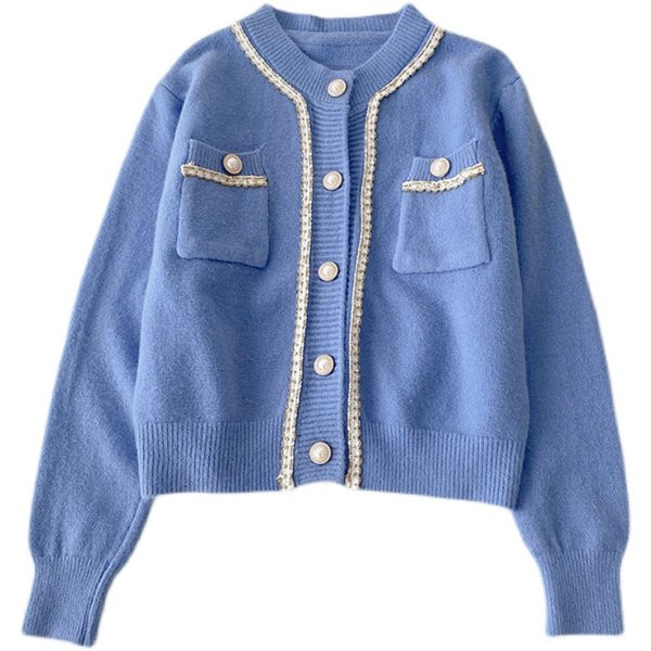 Naiste praegune vest nööpide ja taskutega