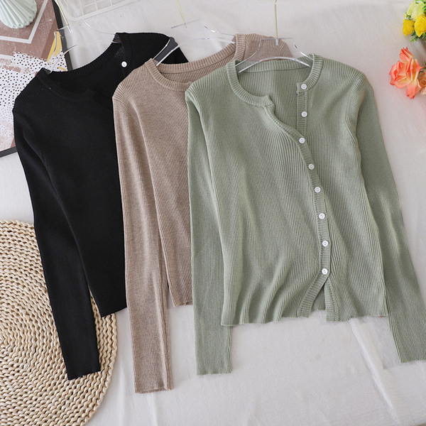 Vesta moderna de dama cu nasturi si maneci lungi