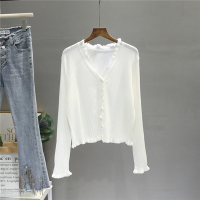 Peenikese kudumiga nööpidega lokkidega naiste kampsun