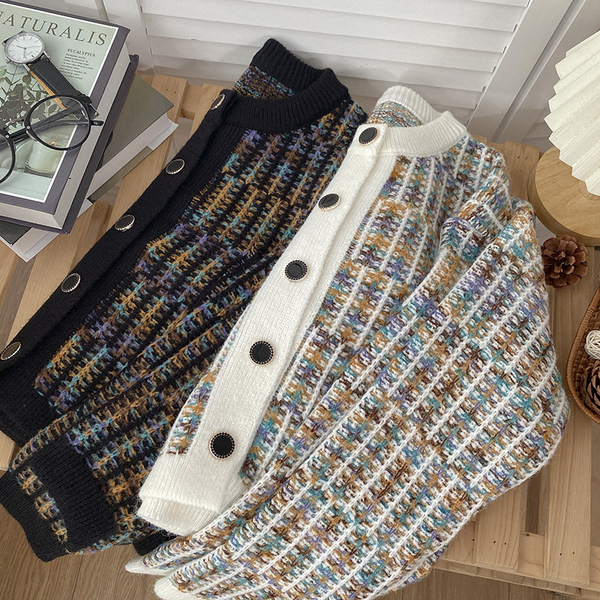 Πολύχρωμή γυναικεία ζακέτα  με κουμπιά και τσέπες