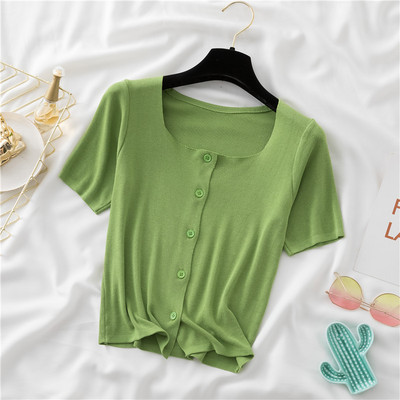 Kandilise kaelusega ja lühikeste varrukatega naiste kardigan