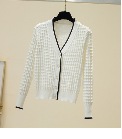 Uue mudeli V-kaelusega vest