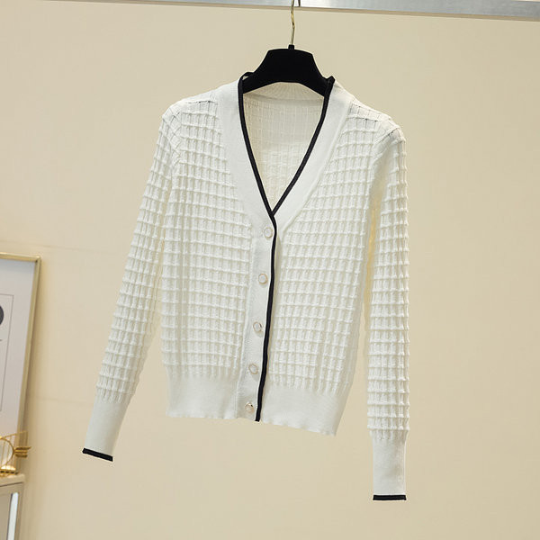 Uue mudeli V-kaelusega vest