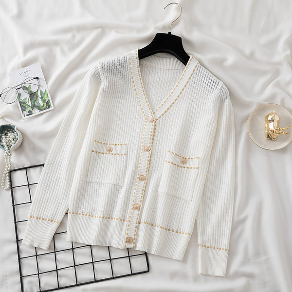 Aktualan ženski prsluk sa džepovima i gumbima