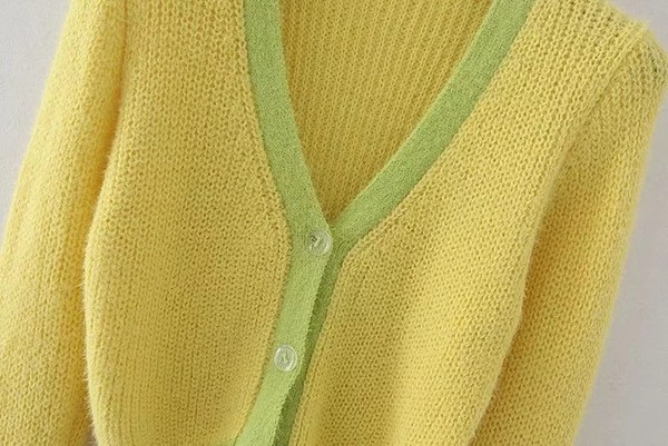 Modern rövid kardigán spitz nyakkivágással