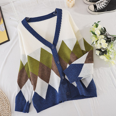 Női kardigán gombokkal és spitz nyakkivágással - többféle színben