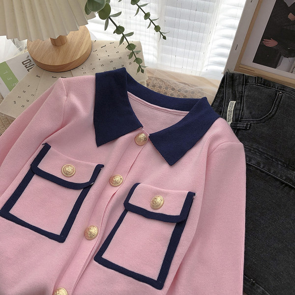 Naiste kardigan kuldsete nööpide ja klassikalise kraega