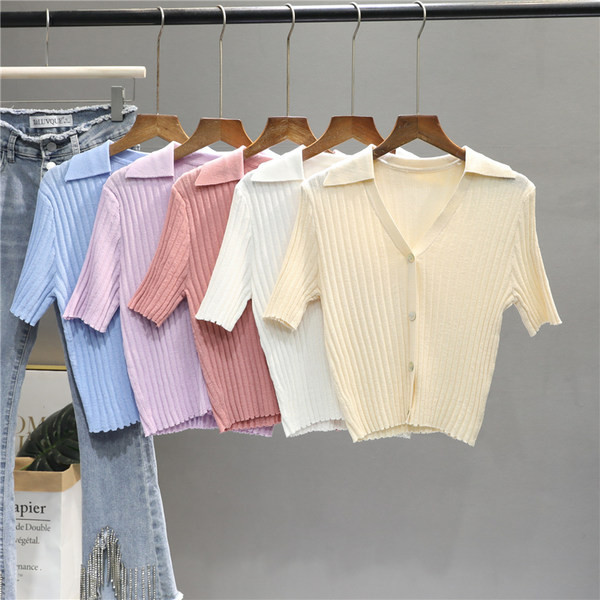 Vékony kötésből készült, rövid ujjú női kardigán