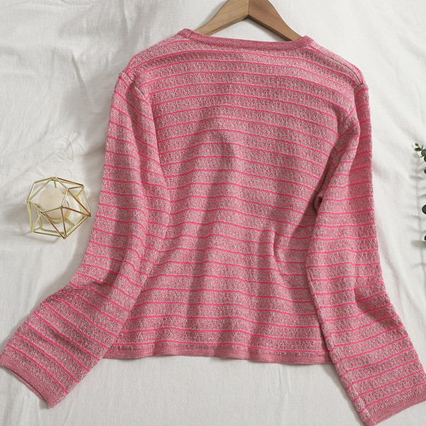 Sügisene naiste vest taskute ja spitsikaelusega