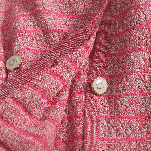 Sügisene naiste vest taskute ja spitsikaelusega