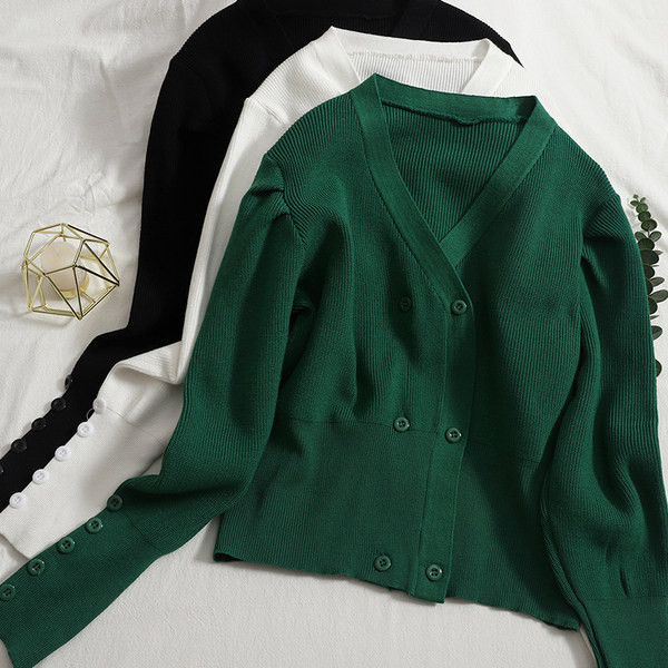 Modern női mellény spitz nyakkivágással és aszimmetrikus rögzítéssel