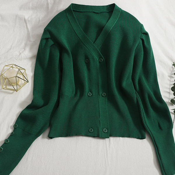 Modern női mellény spitz nyakkivágással és aszimmetrikus rögzítéssel