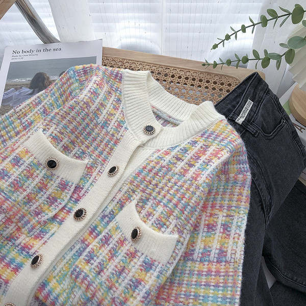 Värviline taskutega naiste kardigan