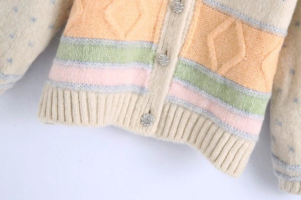 Vastag őszi mellény gombokkal