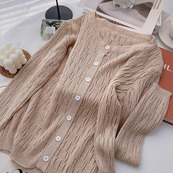 Uus mudel nööpidega vest