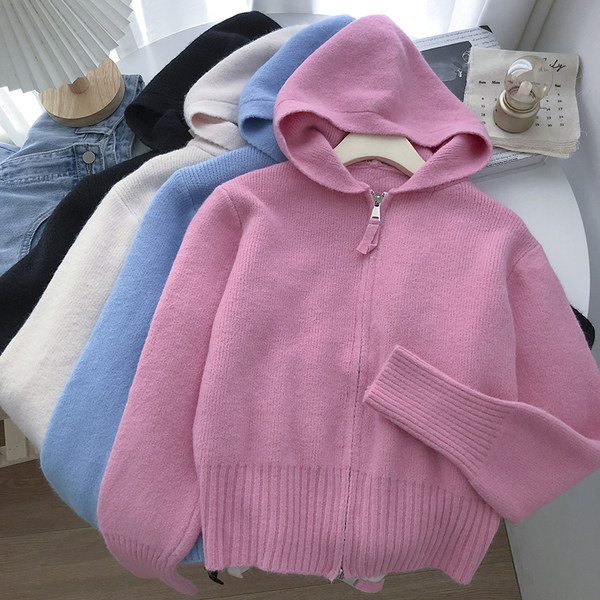 Γυναικεία ζακέτα με κουκούλα και φερμουάρ