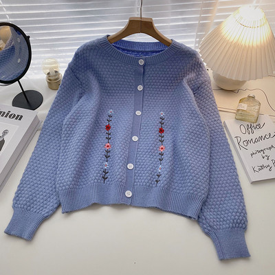 Moodne naiste kardigan tikandi ja ümara kaelusega