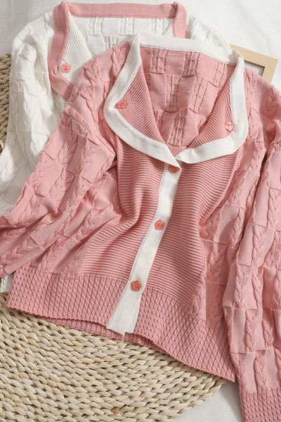 Naiste vabaaja nööpide ja pikkade varrukatega kardigan valge ja roosa