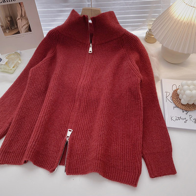 Vabaaja vest luku ja kõrge kraega