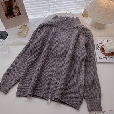 Vabaaja vest luku ja kõrge kraega