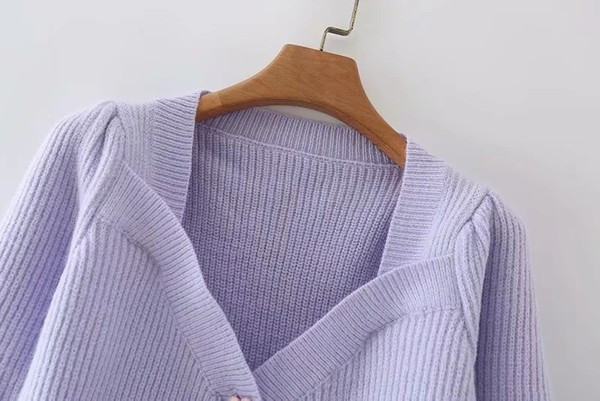 Rövid kordbársony mellény gombokkal és rövid ujjú