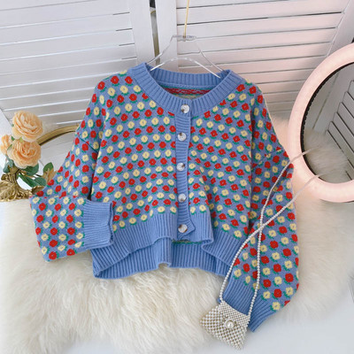 Naiste lai vest ovaalse kaelusega