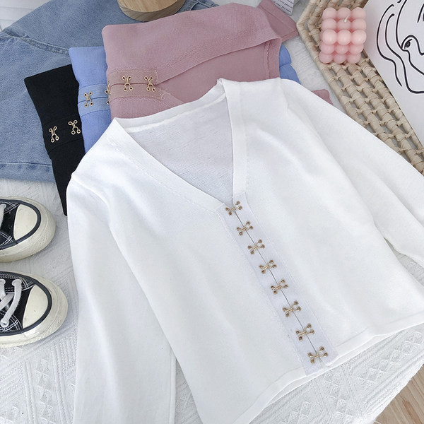 Vesta de dama cu decolteu spitz si maneci lungi