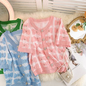 Ovaalse dekoltee ja lühikeste varrukatega naiste vest