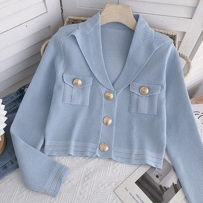 Naiste kardigan kuldsete nööpide ja taskutega