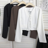 Lühike naiste sügisvest spitsikaelusega