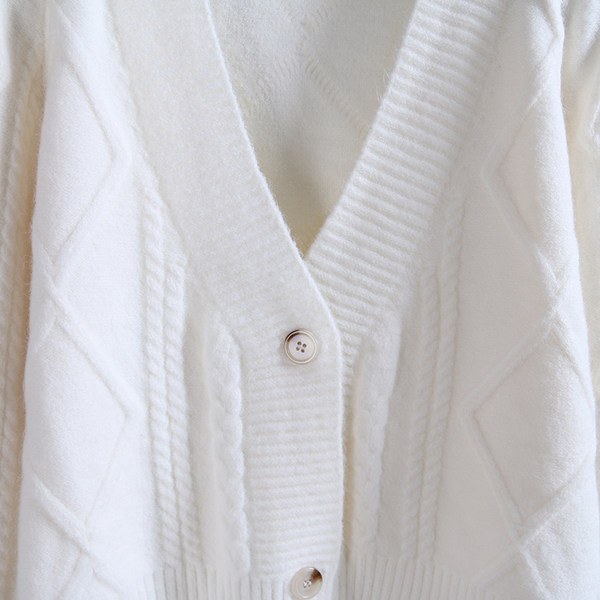 Γυναικεία ζακέτα με κουμπιά και spitz λαιμόκοψη - τρία χρώματα