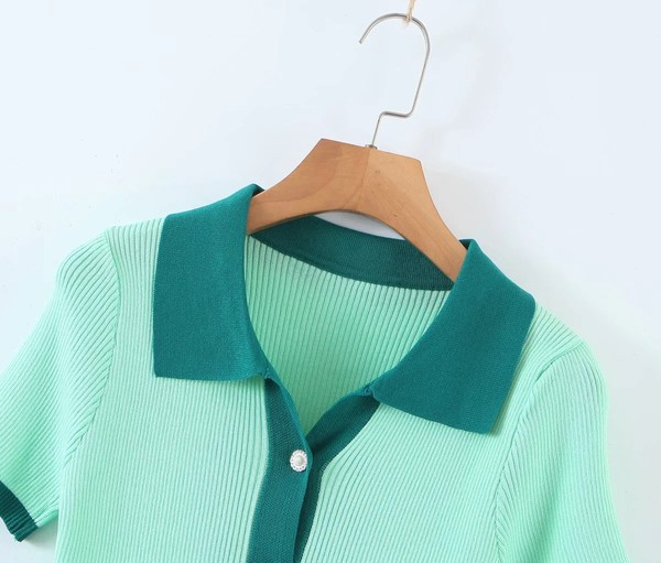 Klassikalise krae ja lühikeste varrukatega vabaaja velvetist vest