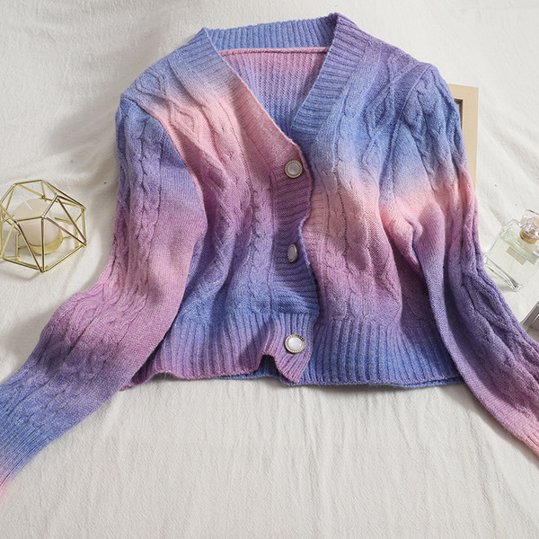 Uus mudel spits-kaelusega värvilisest naistevest - kaks värvi