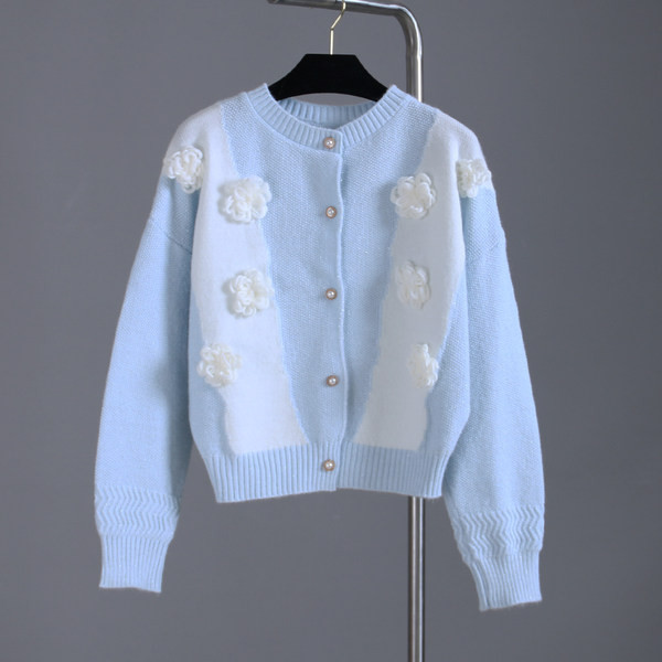 Γυναικεία ζακέτα με κουμπιά, τρισδιάστατο στοιχείο και μακριά μανίκια