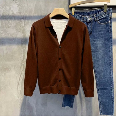 Moodne meeste nööpidega vest tavaline mudel