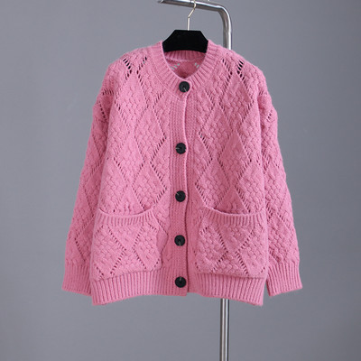 Naiste kootud vest taskute ja ümara kaelusega