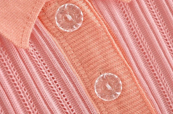 Vestă scurtă din catifea, cu decolteu și guler adânc