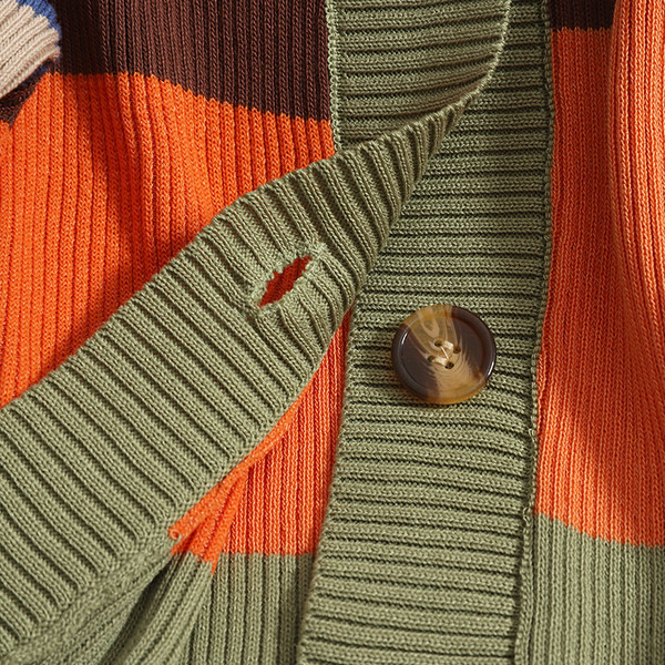 Alkalmi női mellény spitz nyakkivágással és kerek gombokkal